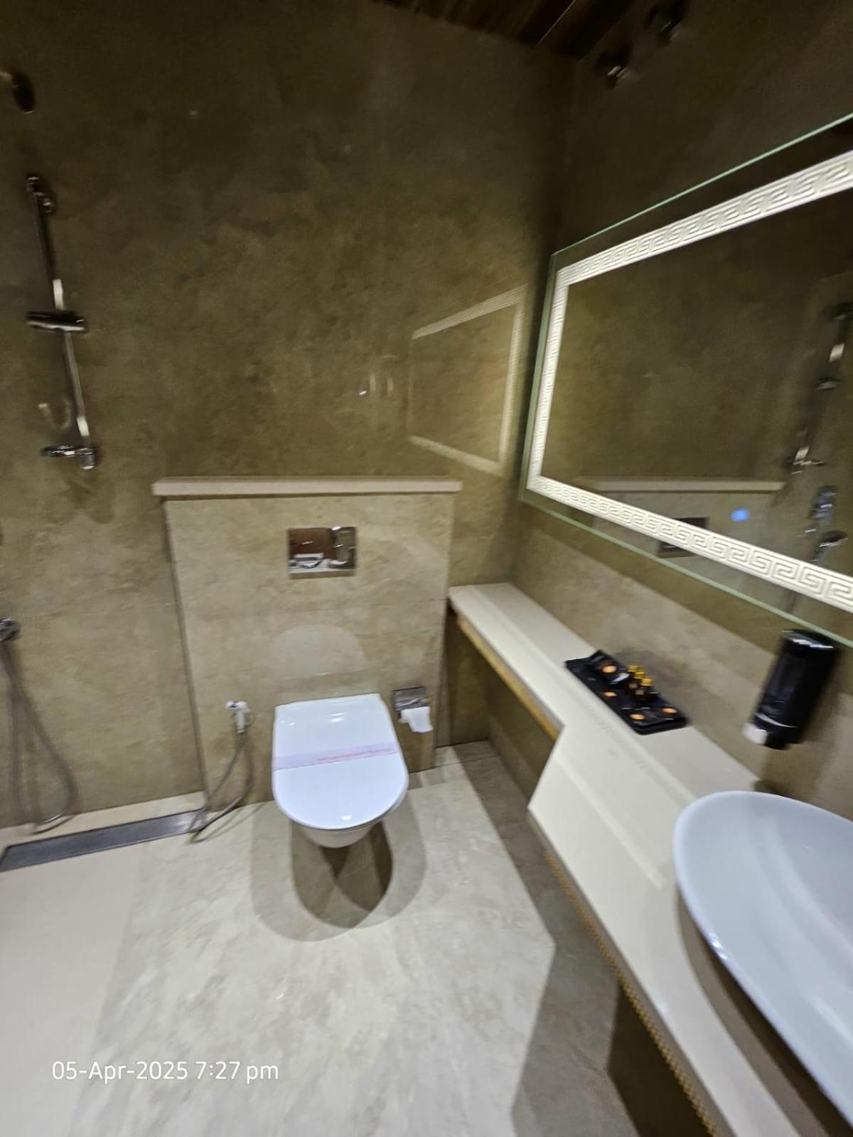 The Grand Suncity Hotel & Resorts Bhopal Bagian luar foto