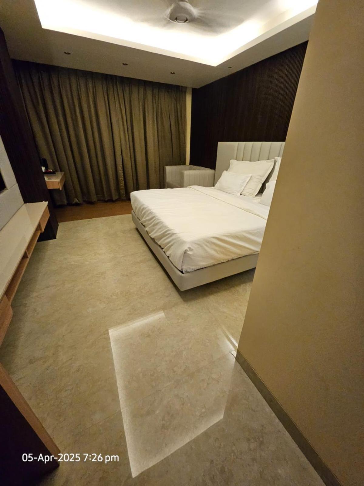 The Grand Suncity Hotel & Resorts Bhopal Bagian luar foto